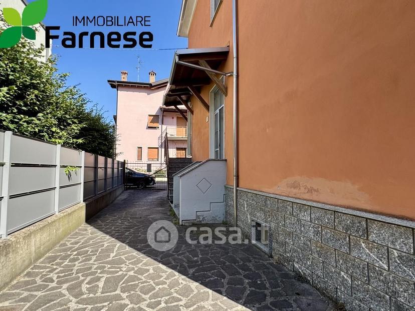 Villa in Via Carlo Uttini 11 — foto 20 di 31