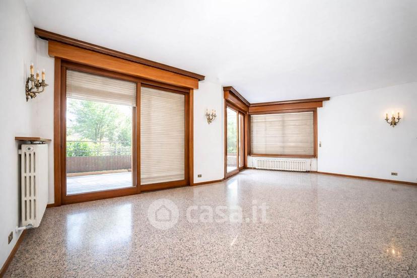 Villa in Via Don Ronchi 18 — foto 6 di 33
