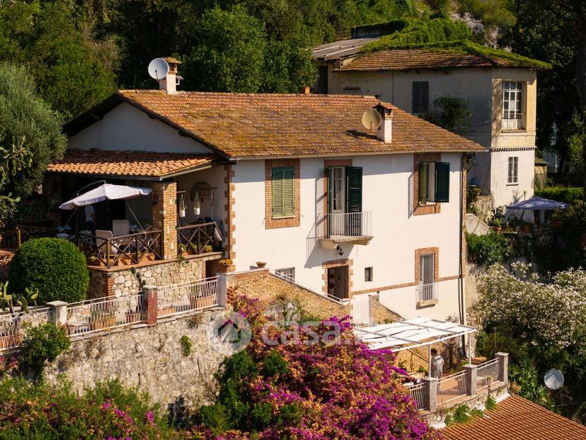 Villa in Via Appia 104 /200 — foto 101 di 136