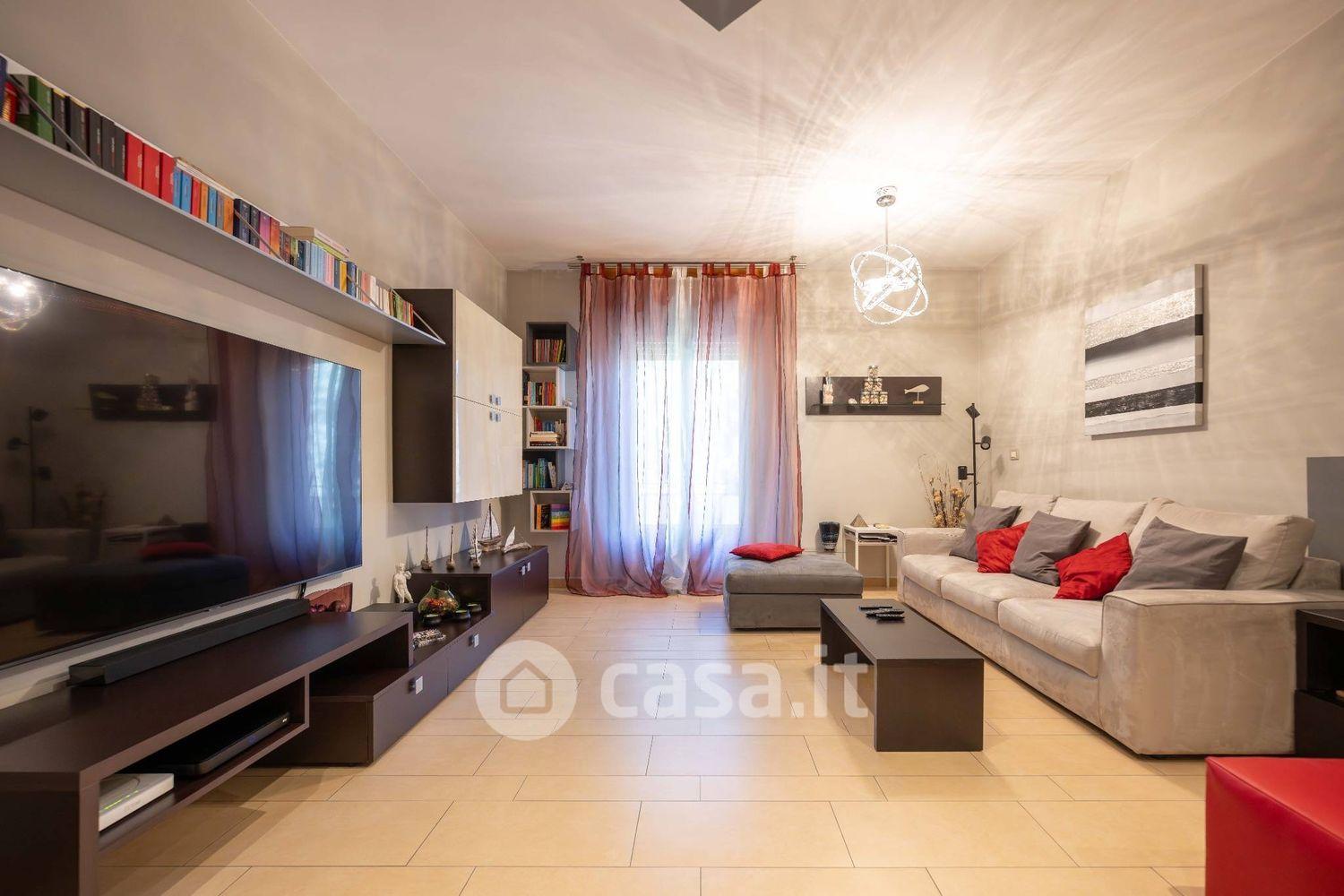 Trilocale in Via Castiglione 108