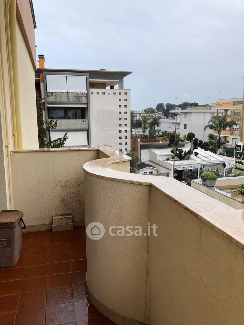 Trilocale in Via Marco Valerio — foto 15 di 27