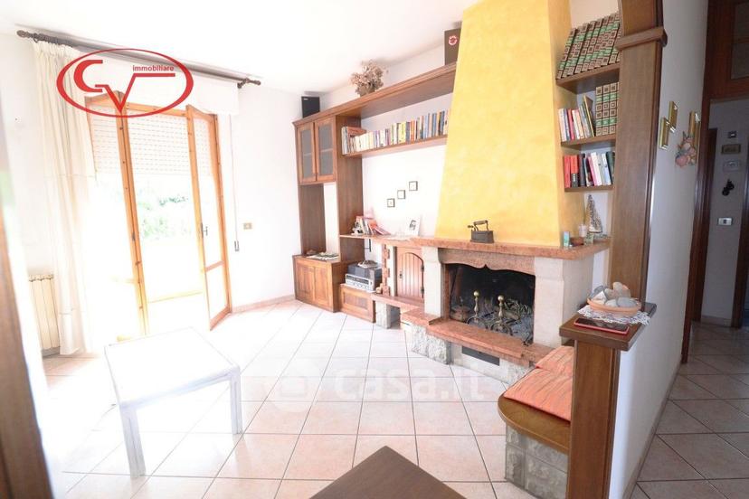 Appartamento in Via F. Petrarca — foto 24 di 27