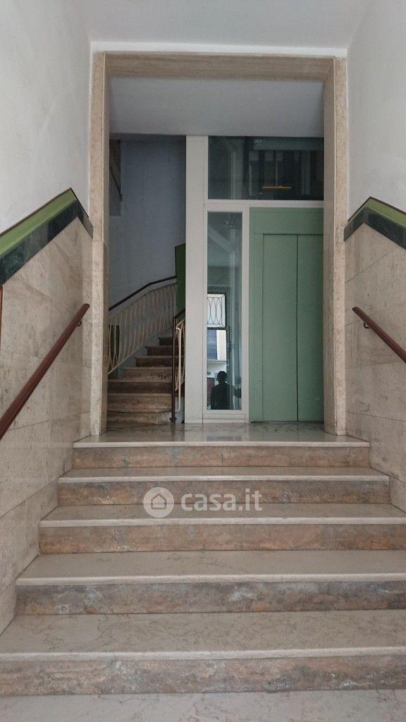 Trilocale in Via Digione