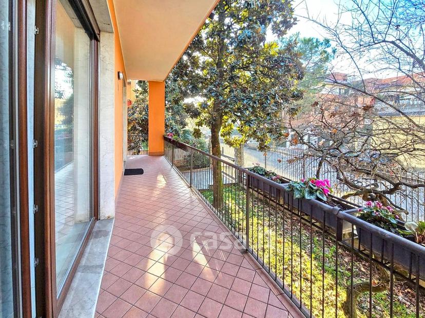 Villa in Viale Ugo Foscolo 46 — foto 51 di 70