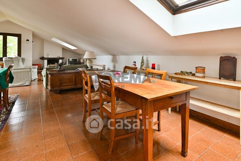 Villa in Viale Belvedere 14 — foto 19 di 77