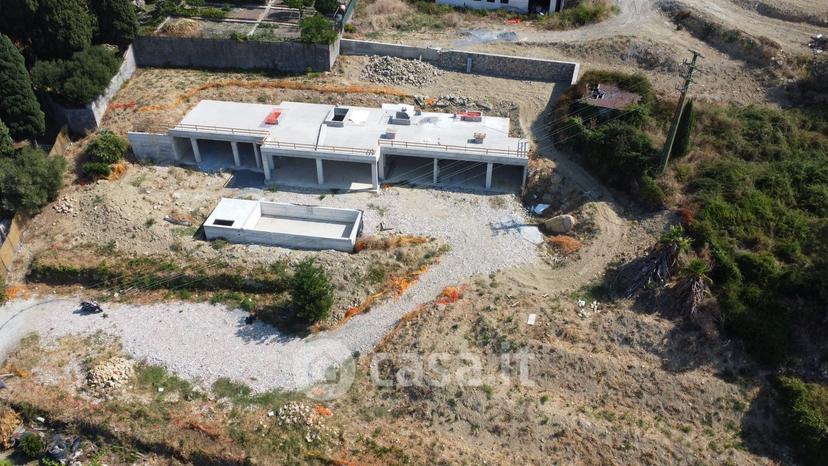 Villa in Via dei Colli 120 — foto 7 di 28