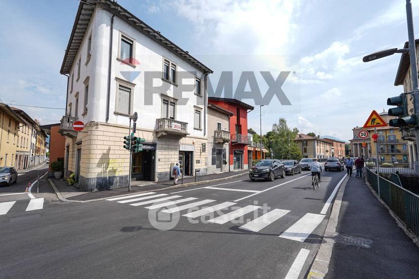 Appartamento in Via Italia 12 — foto 38 di 54