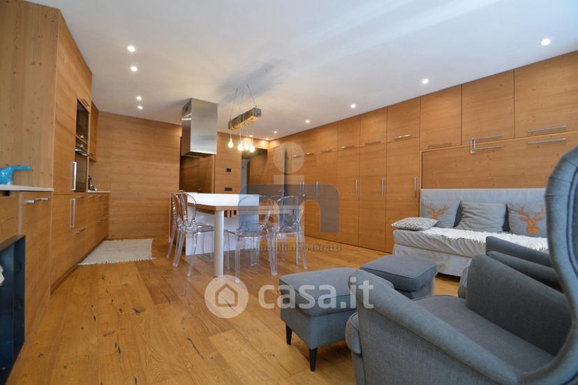 Trilocale in Vicolo Bruni 4 — foto 2 di 33