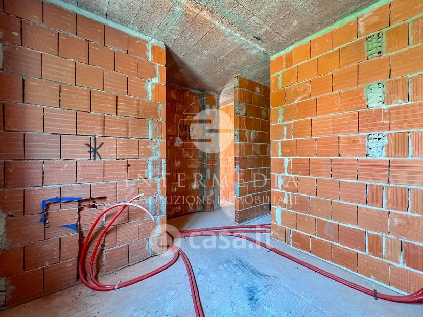 Quadrilocale in Via Lario 2 — foto 4 di 41