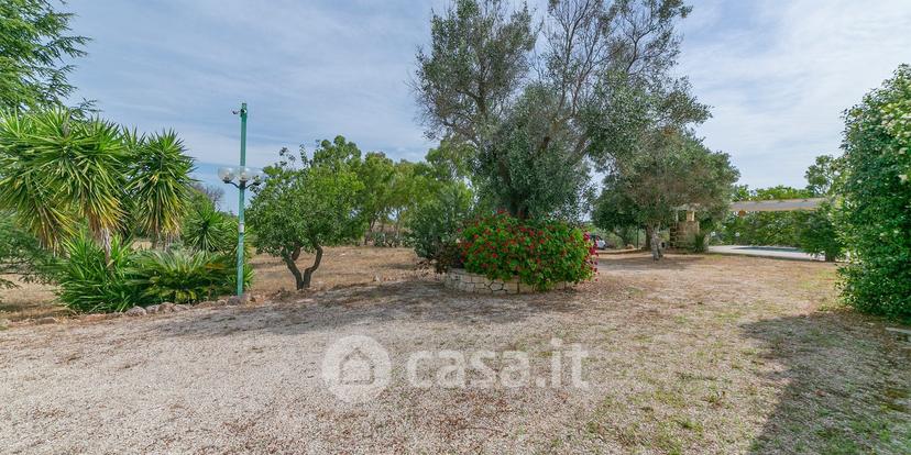 Villa in Strada Comunale Brindisi 6 — foto 46 di 54