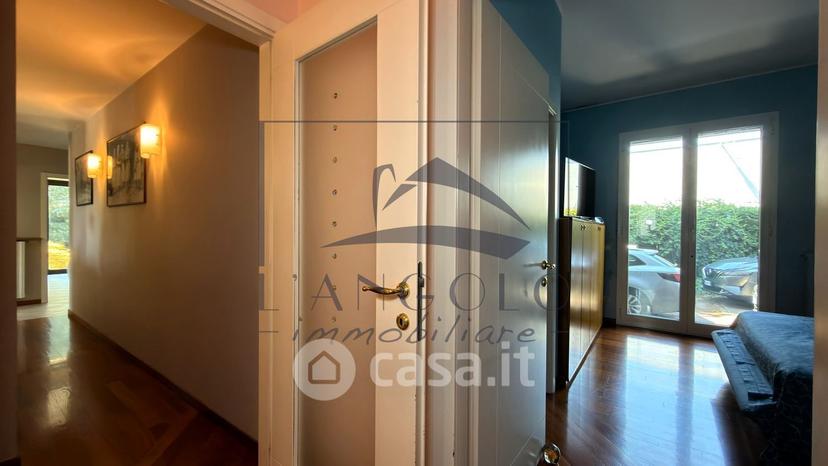Villa in Via Mantova 5 — foto 48 di 60