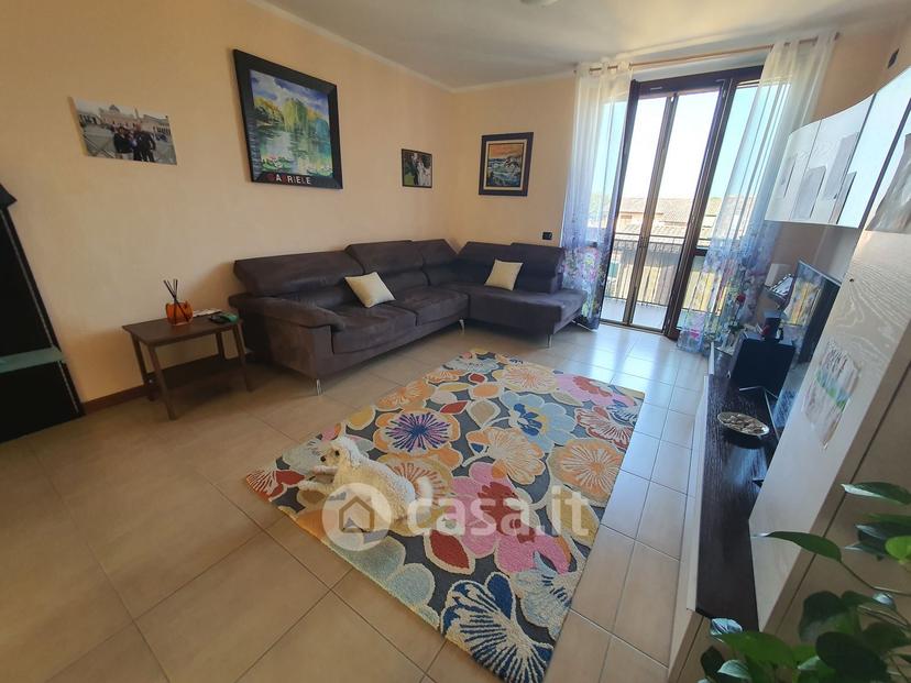 Trilocale in Via Roncadello — foto 10 di 15