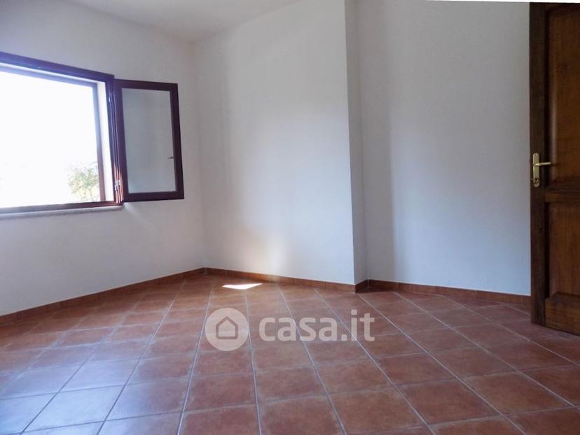Trilocale in Via Lombardia — foto 10 di 22