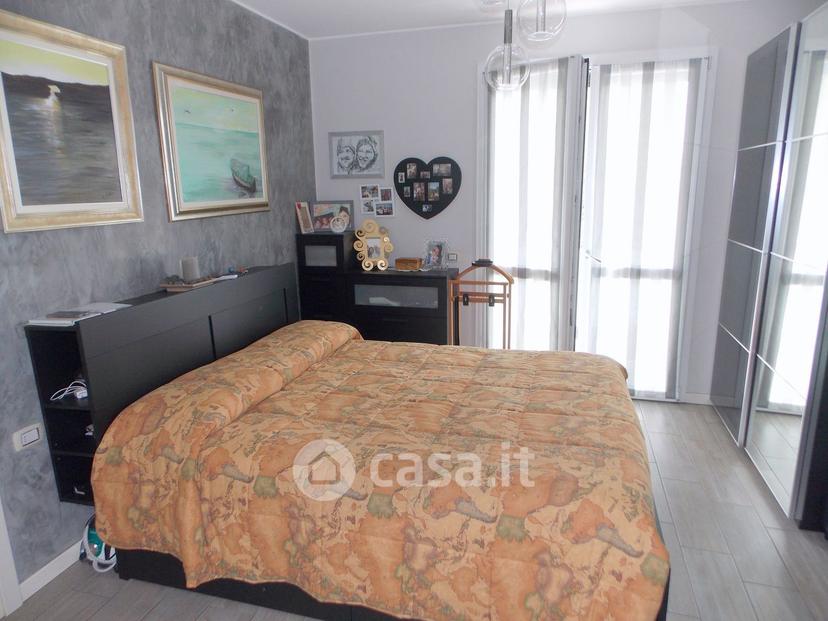 Trilocale in Via Volturno 26 — foto 23 di 34