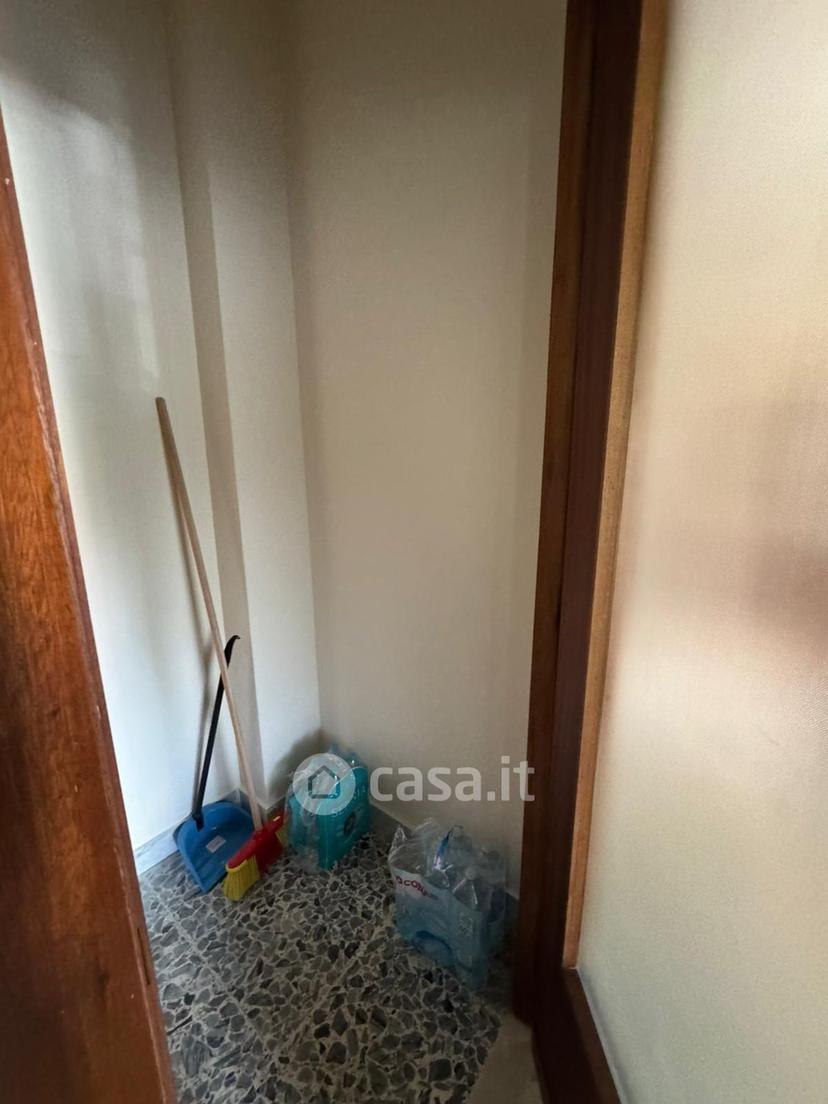 Stanza in Via Ferrarecce — foto 23 di 30