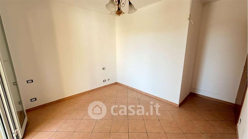 Bilocale in Via al Piemonte — foto 17 di 35