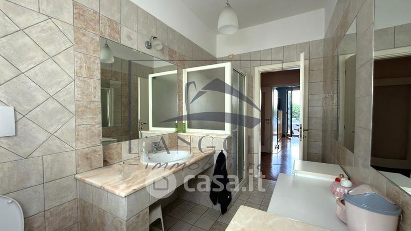 Villa in Via Mantova 5 — foto 34 di 60