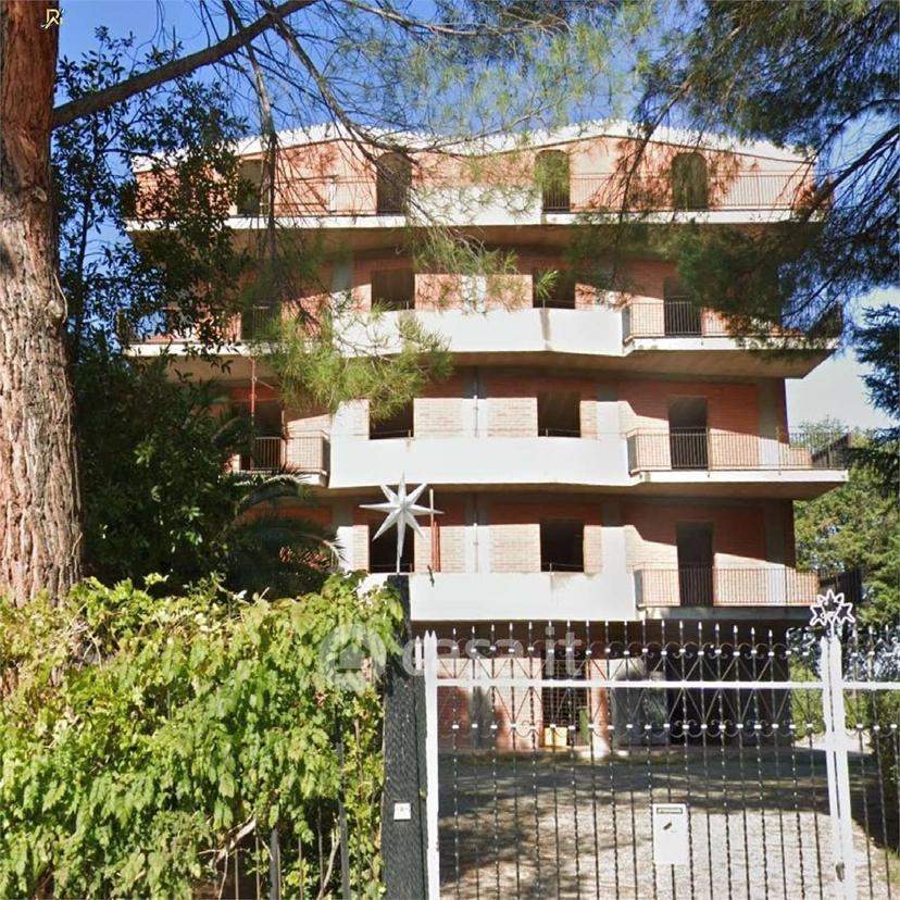 Appartamento in Via Alcide de Gasperi — foto 32 di 40