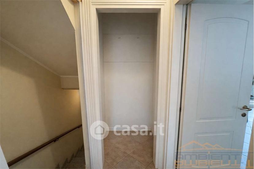 Villa in Via Marco Polo 10 — foto 29 di 40