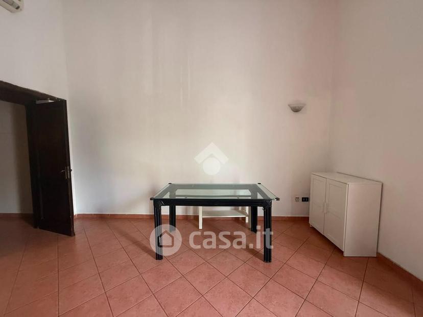 Trilocale in Via Lincoln 161