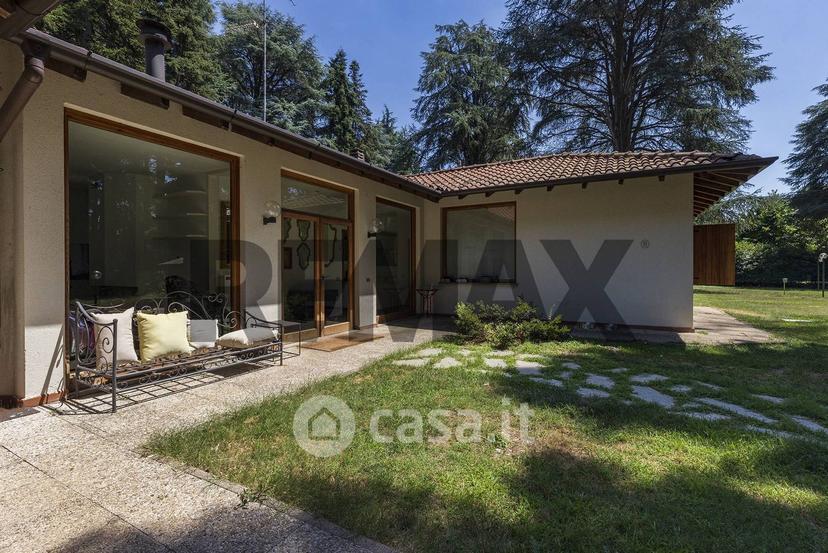 Villa in Via Armando Diaz 90 — foto 14 di 38