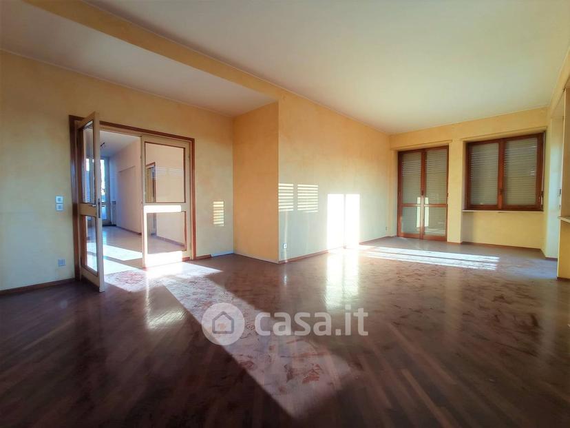 Appartamento in Viale Roma 5 — foto 4 di 20