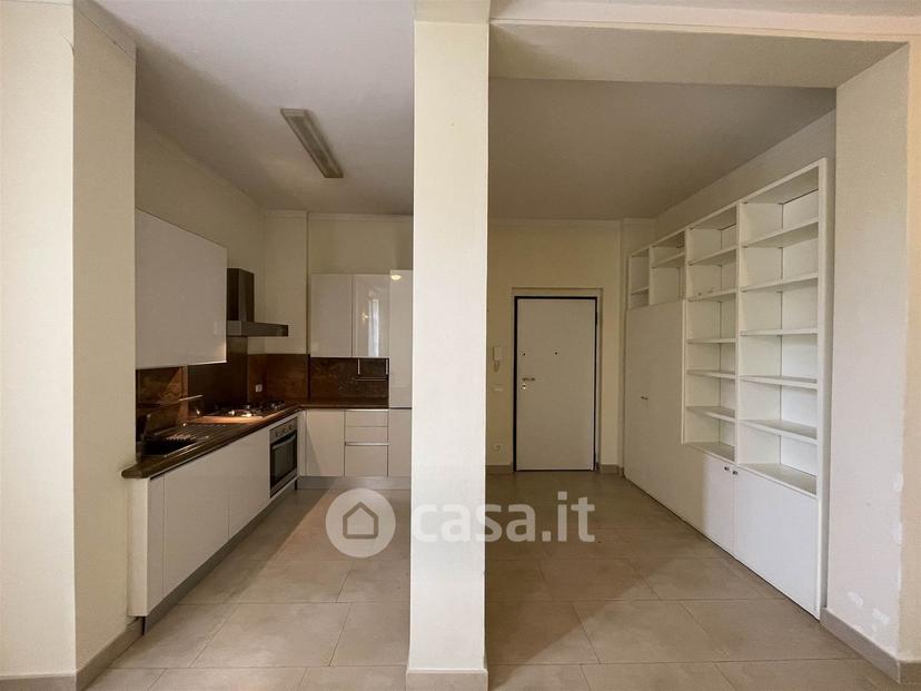 Trilocale in Viale Nazario Sauro 5 — foto 33 di 45