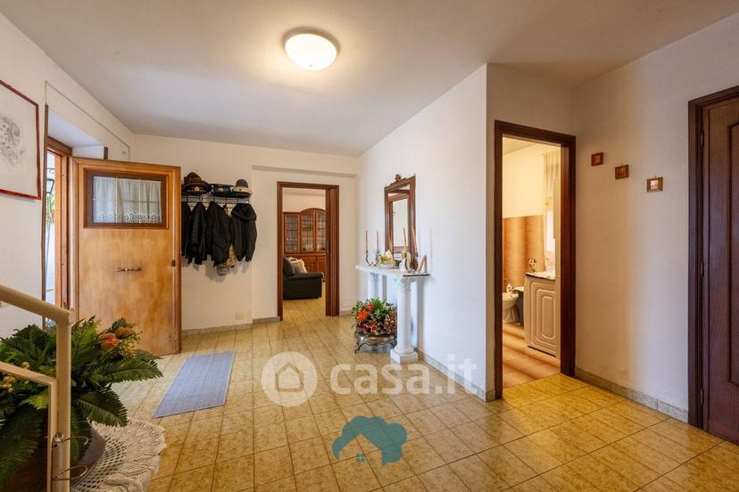 Villa in Via Col Fiorito — foto 15 di 67