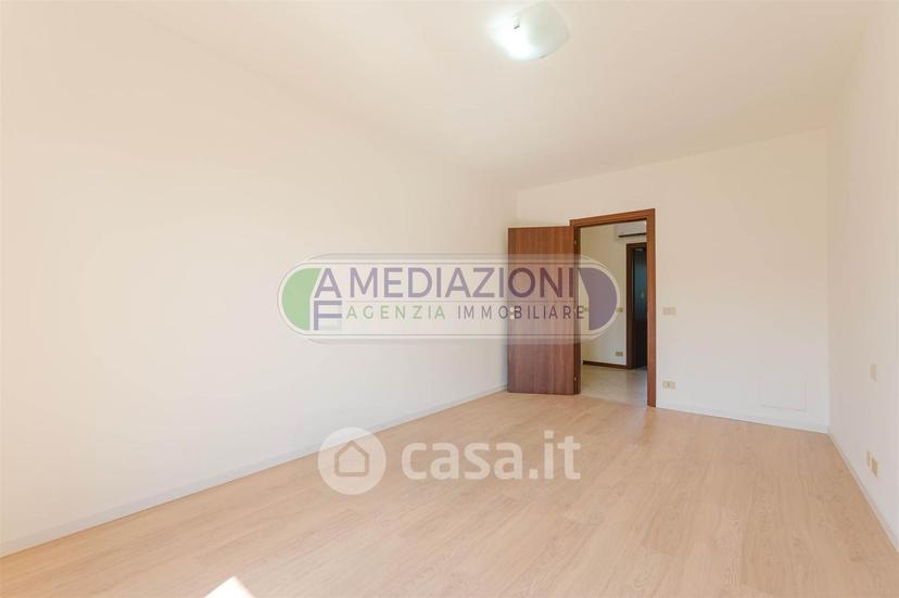 Trilocale in Via Mare Mediterraneo 2 — foto 7 di 26
