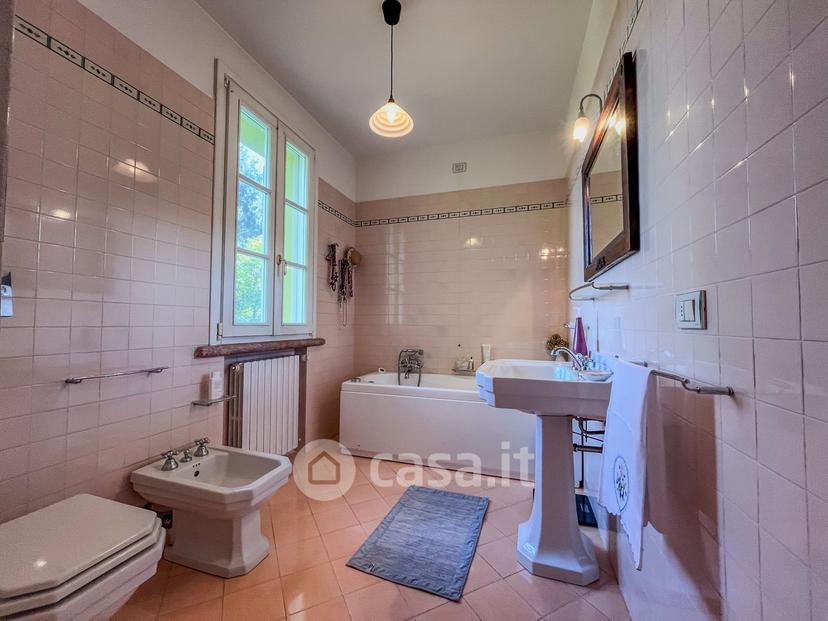 Villa in Via Goito — foto 40 di 42