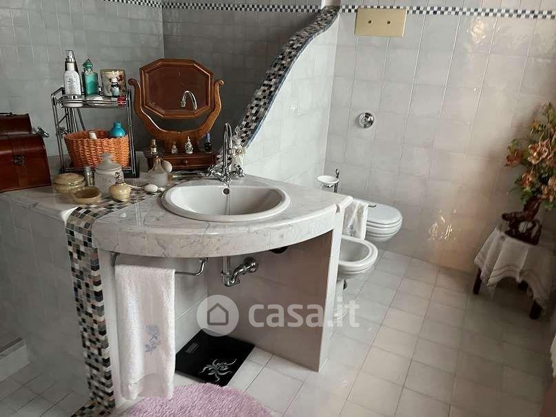 Trilocale in Via Piave 8 — foto 6 di 21