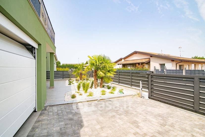 Villa in Via Mario Baratta — foto 47 di 63