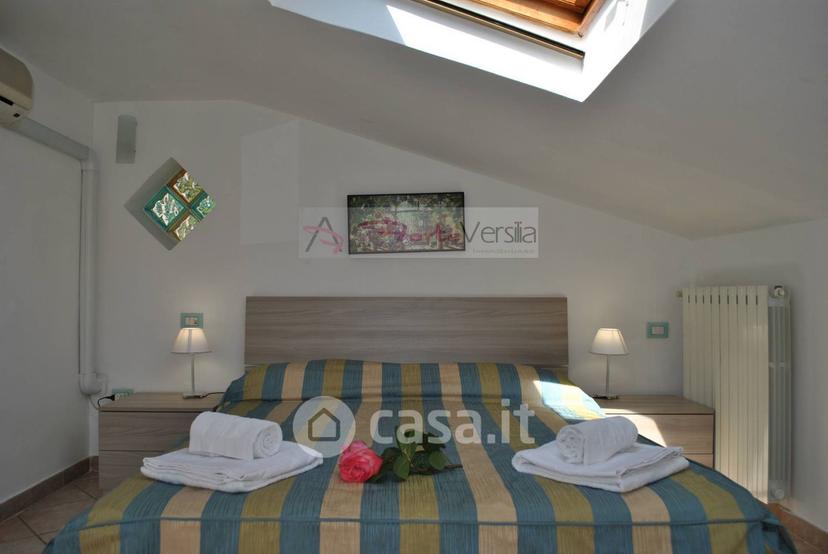 Villa in Via dei Cipressi 38 — foto 23 di 34