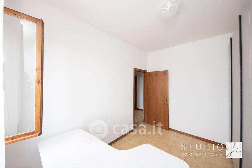 Trilocale in Via Eugenio Montale — foto 13 di 27