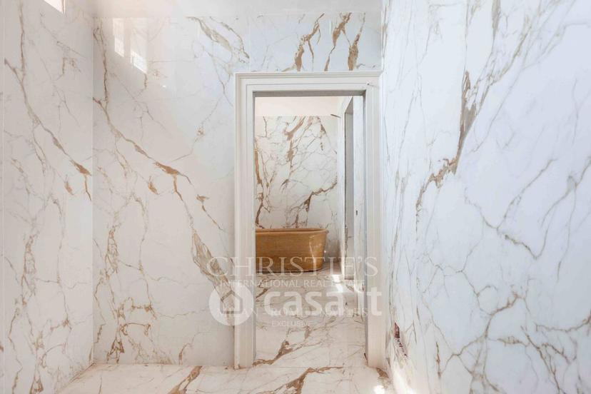 Villa in Via Giuseppe Parini 9 — foto 31 di 35