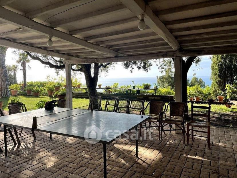 Villa in Via dei Pionieri — foto 2 di 33