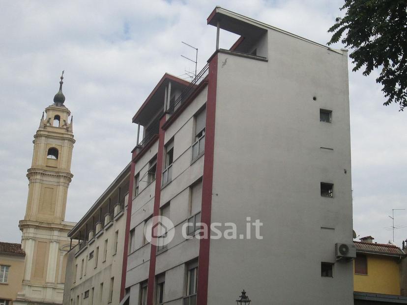 Stanza in Via Benedetto Antelami — foto 2 di 16