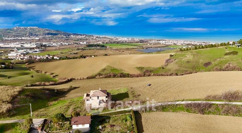 Villa in Via Colle Morino — foto 20 di 25