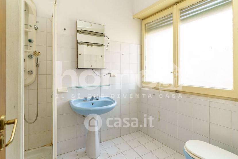 Bilocale in Via Giosuè Carducci 18 — foto 28 di 33
