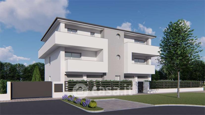 Trilocale in Via Lago Calamone — foto 12 di 17