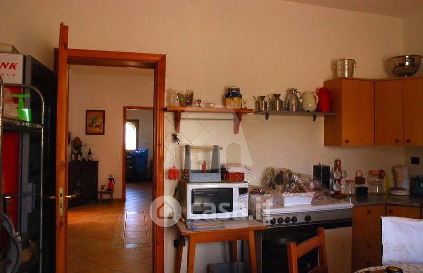 Villa in Contrada Cantarossi — foto 4 di 44