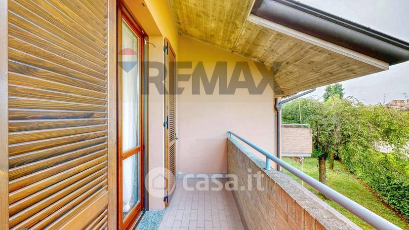 Villa in Via Fratelli Rosselli — foto 21 di 74