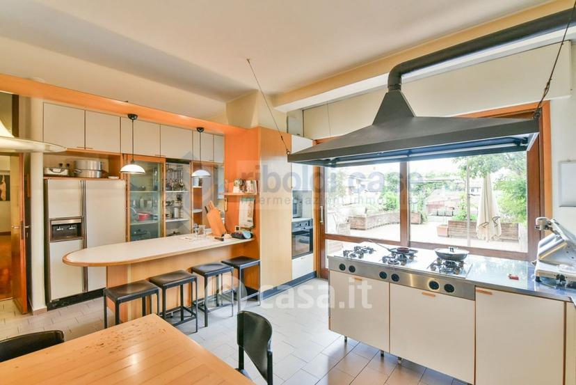 Appartamento in Via Giacomo Matteotti 27 — foto 34 di 37