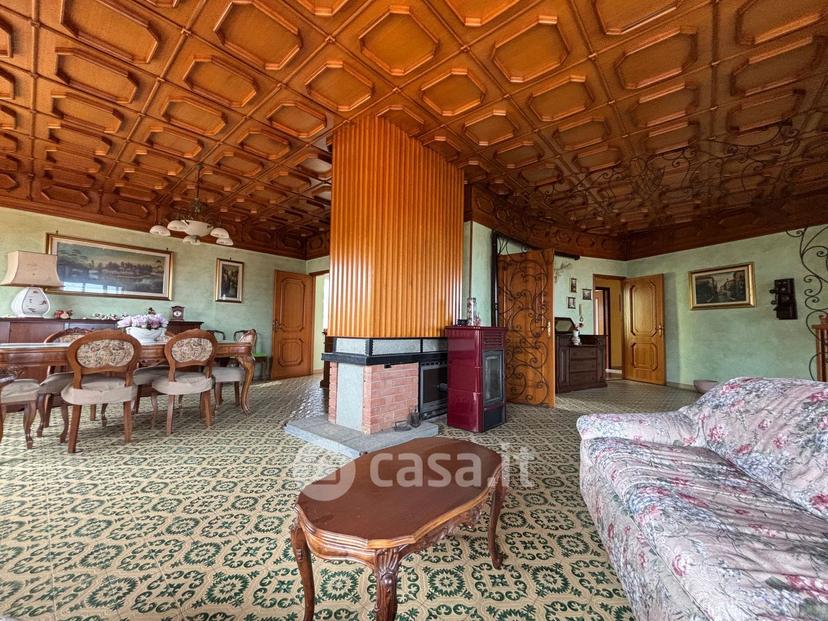 Villa in Via Vittorio Veneto 20 — foto 5 di 78