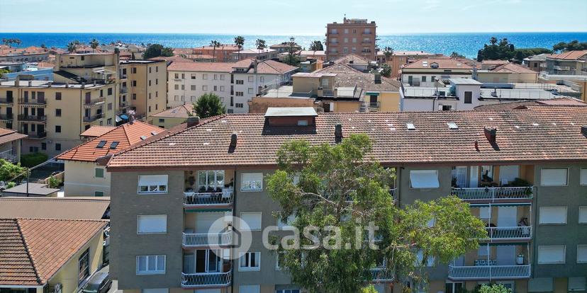 Trilocale in Via Sottana alla Foce 8