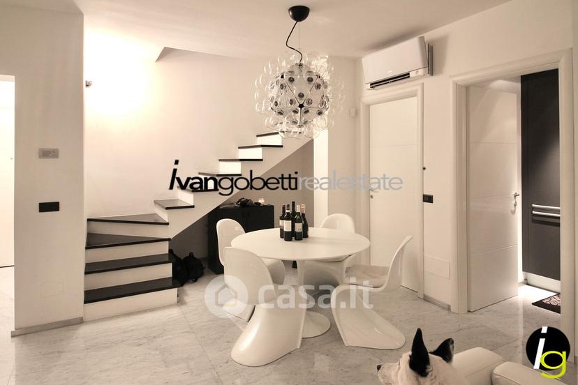 Villa in Via Martiri della Libertà 8 — foto 40 di 72