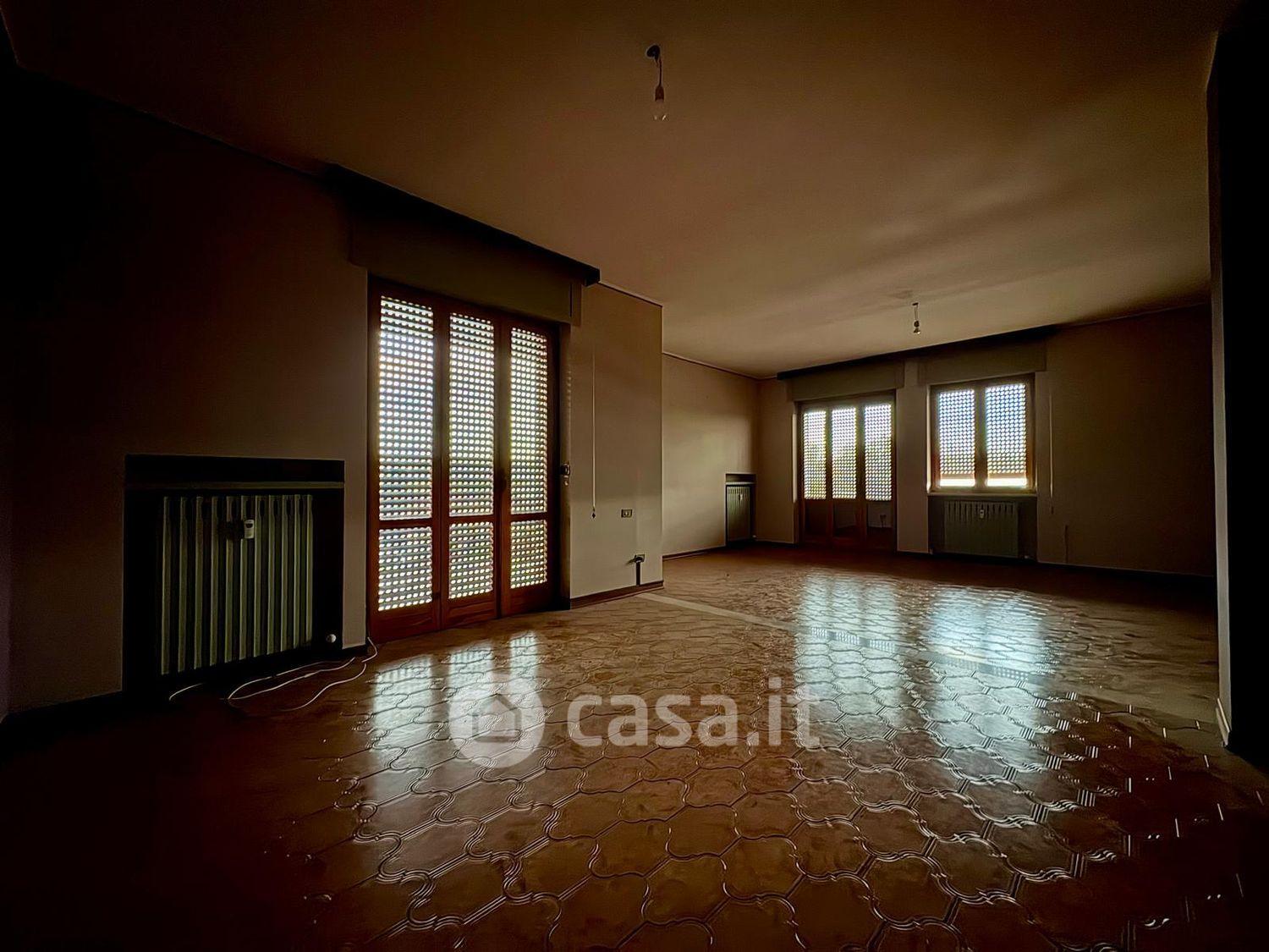 Trilocale in Via Torino