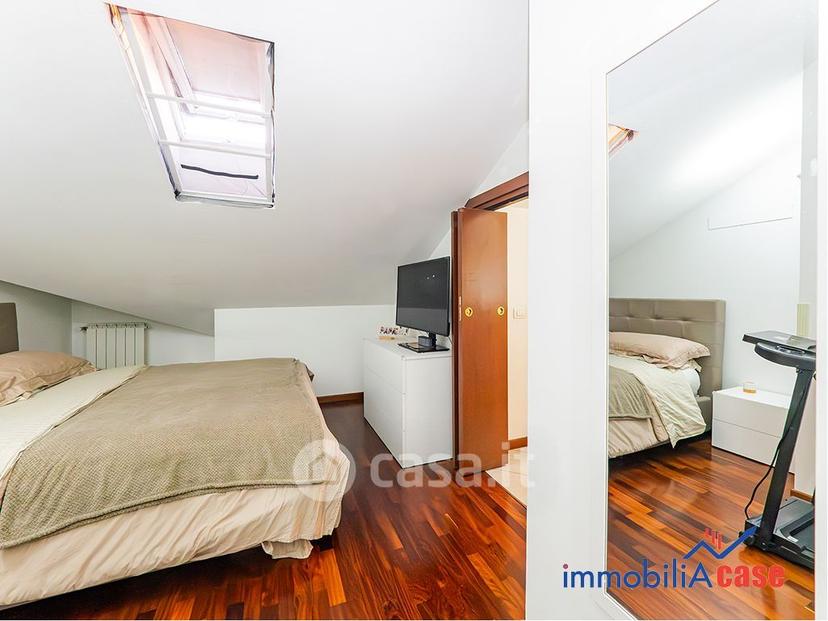 Trilocale in Via Corelli 27 — foto 2 di 33