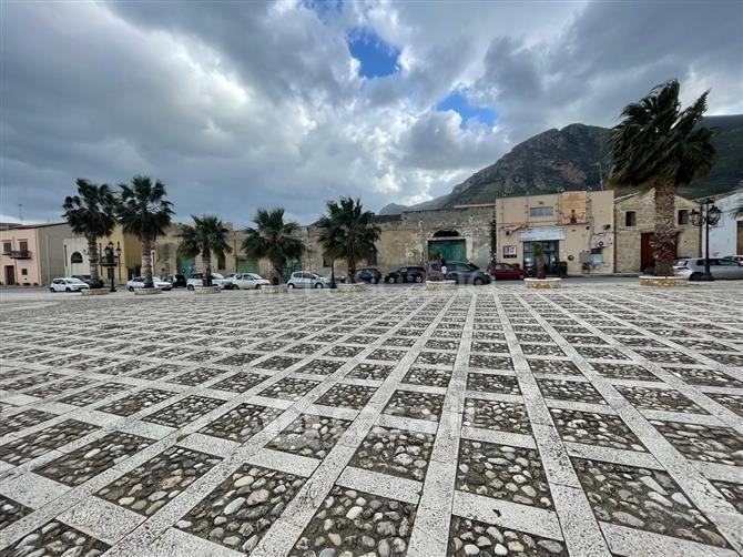 Trilocale in Via Giacomo Puccini — foto 3 di 16