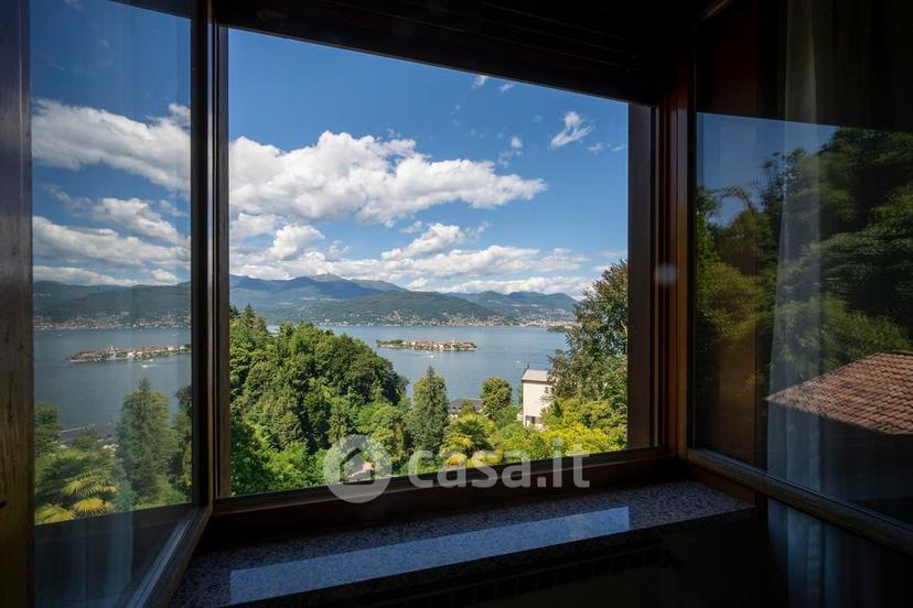 Villa in Via Sempione Nord 91 — foto 12 di 32